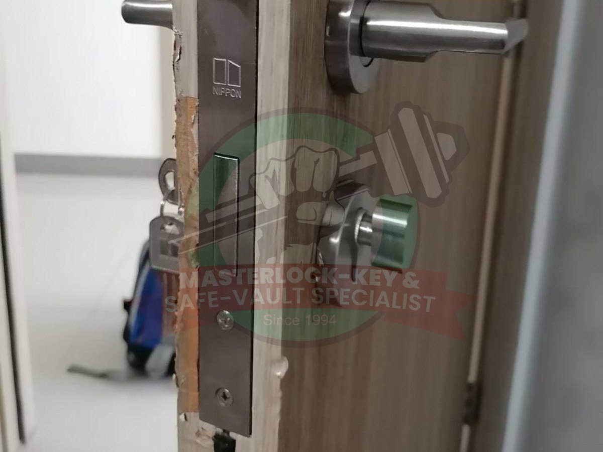 Commercial Locksmith 5
