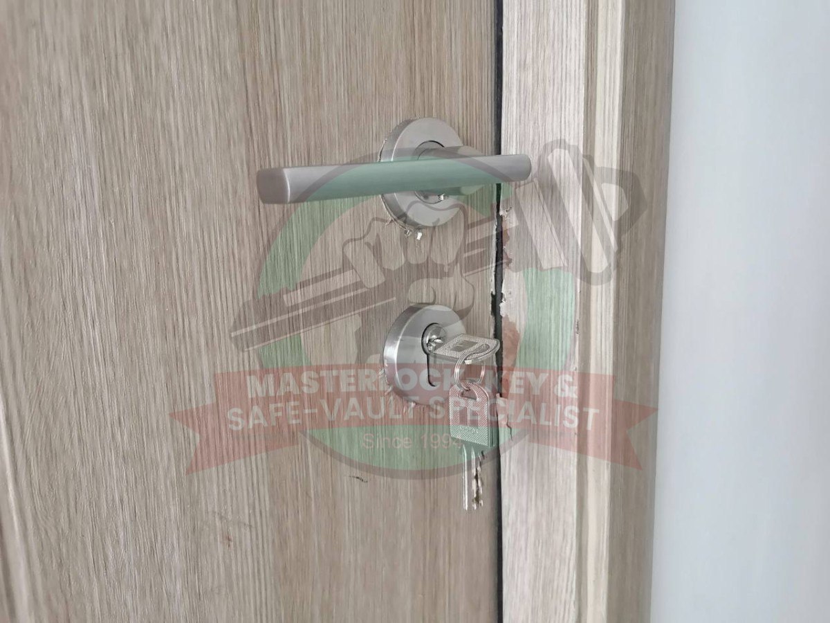 Locksmith Services 8